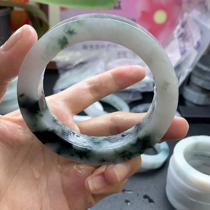 定制翡翠手镯未镶嵌