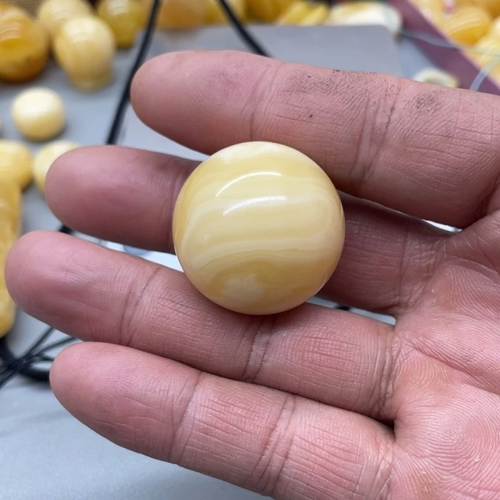 琥珀裸石未镶嵌蜜蜡圆珠
