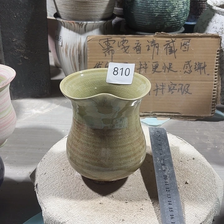 陶摆件高14，内口7.5，瑕疵处理有孔810