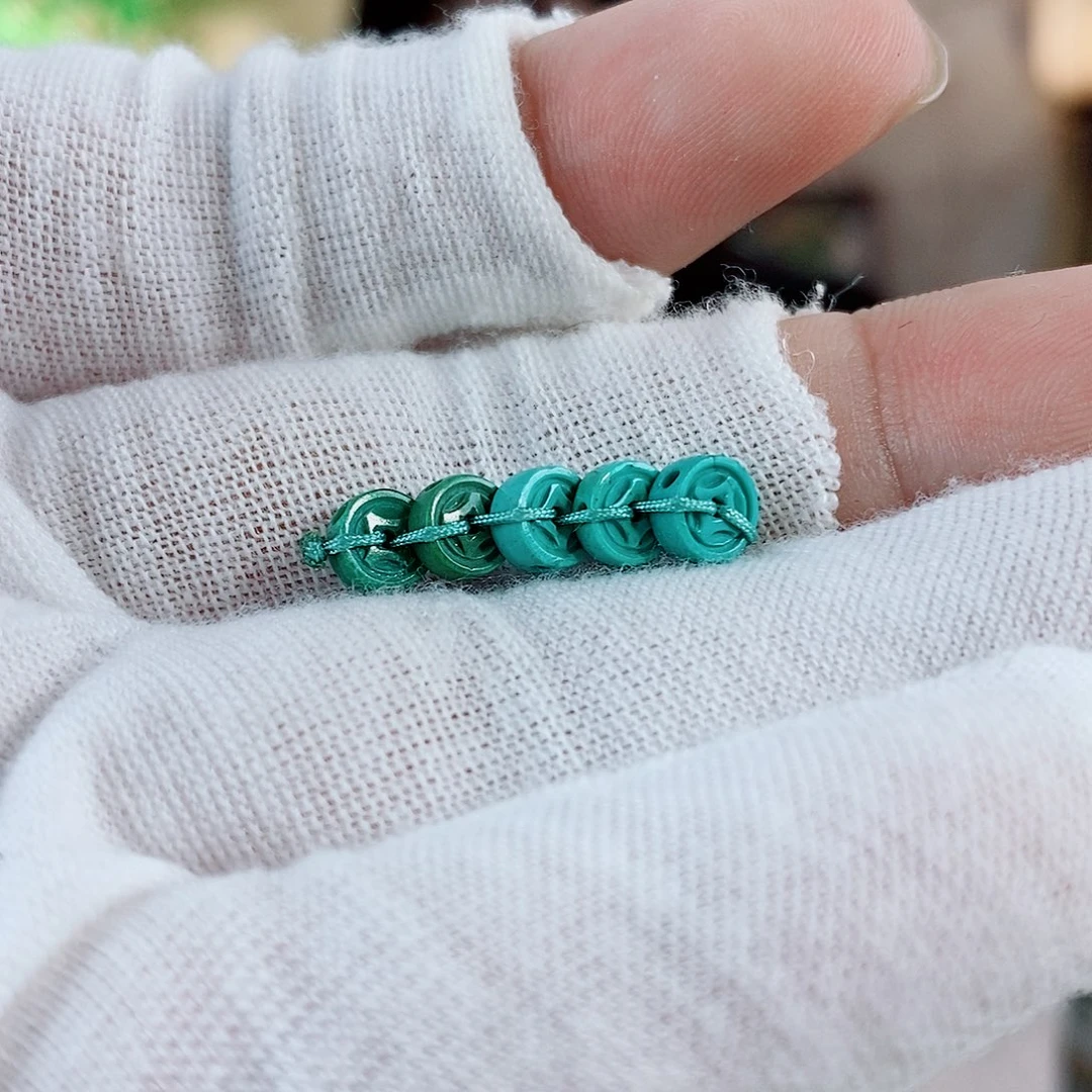 未镶嵌绿松石珠宝奇石