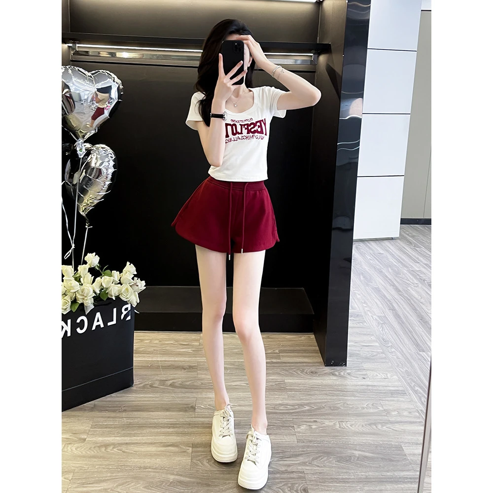 高级感品牌时尚减龄套装女夏洋气显瘦宽松上衣高腰短裤薄款两件套