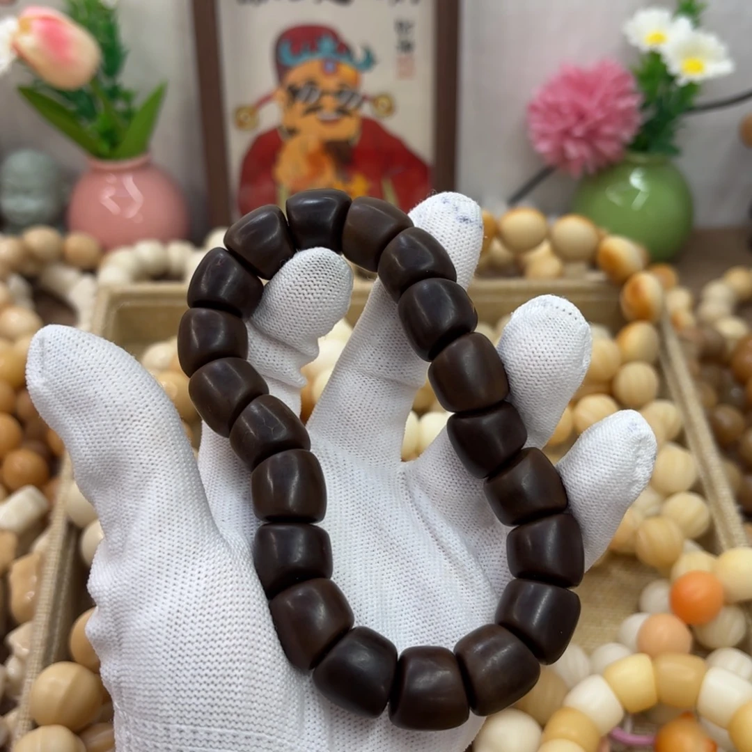 菩提根/象牙果吊坠16干磨瑕疵落地果肠195