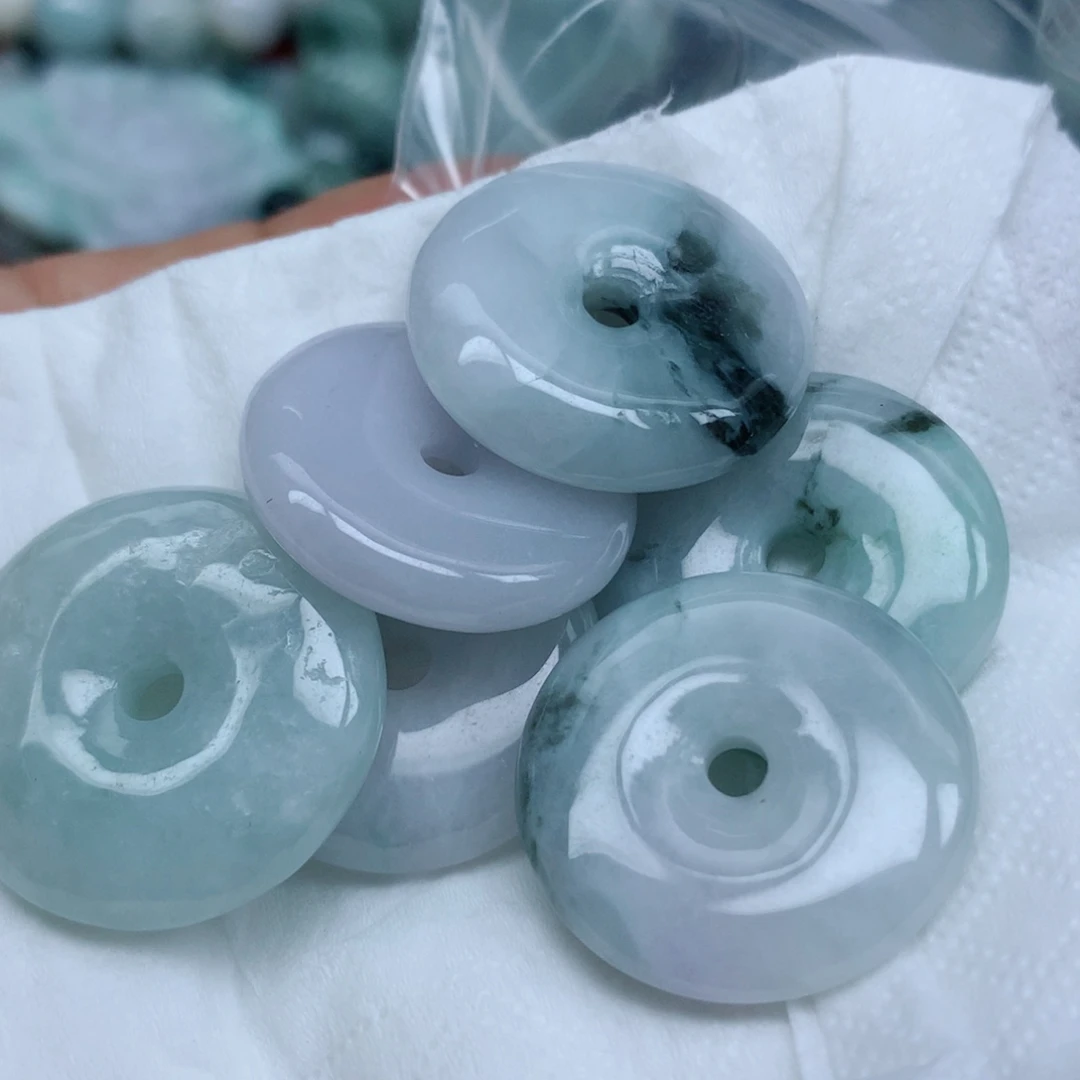 翡翠未镶嵌项链珠子批发