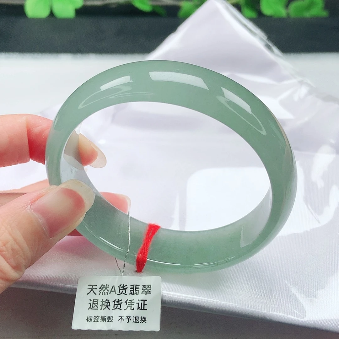 翡翠手镯未镶嵌57贵妃