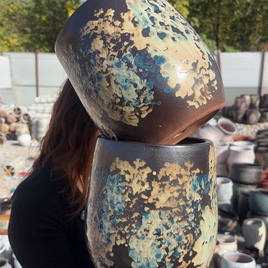 口径18高度22两个油画蛋壳