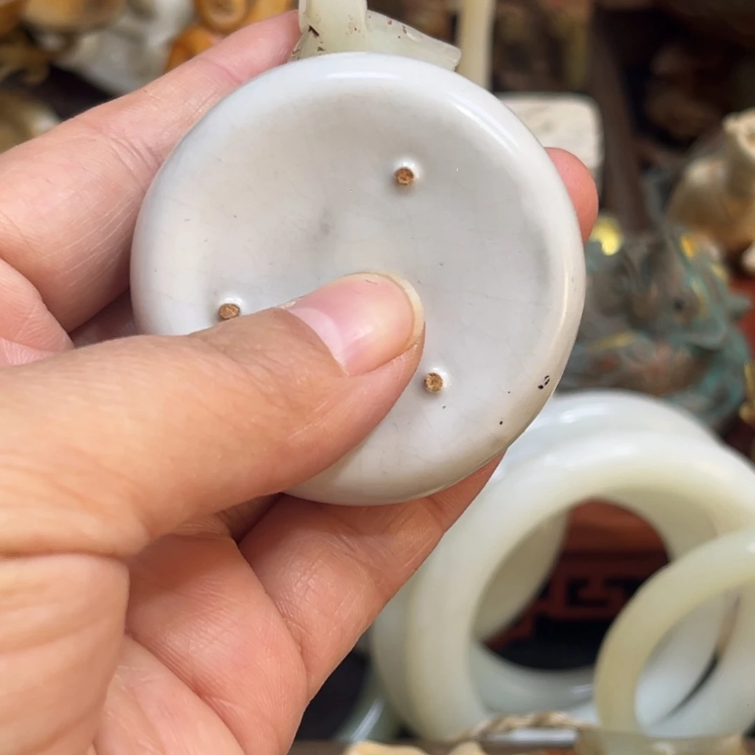 摆件陶瓷制品和各种材料加工