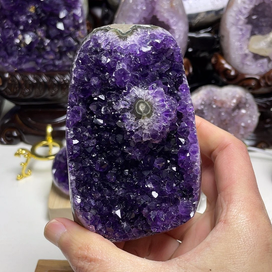 未镶嵌紫晶摆件紫晶