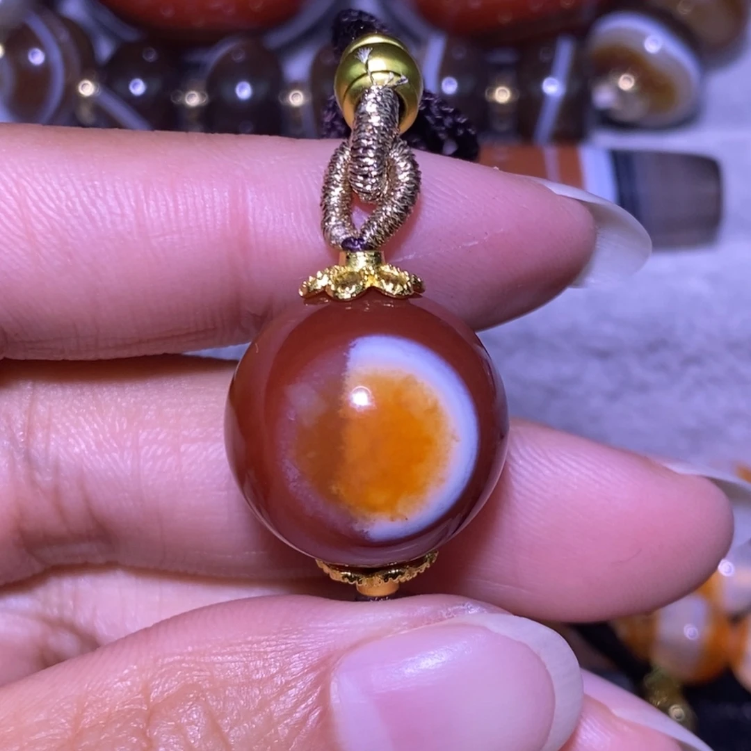 钟***祥玛瑙/玉髓未镶嵌颈饰