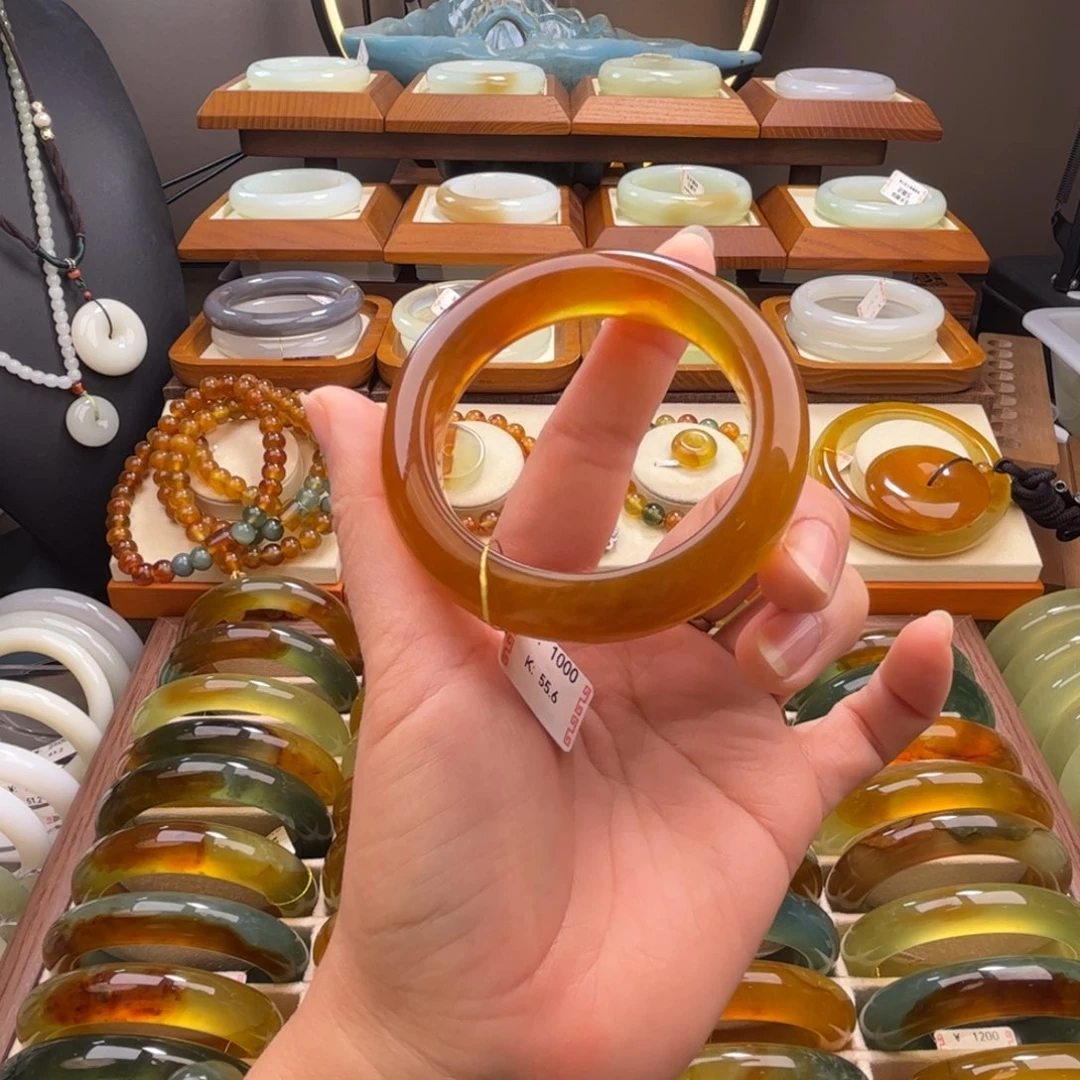 蛇纹石玉未镶嵌手镯54