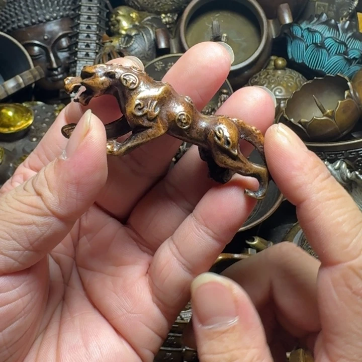 铜器摆件收收藏藏