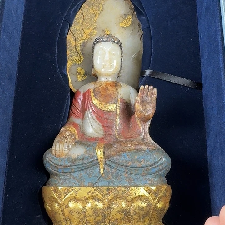 杨***智和田玉未镶嵌挂件