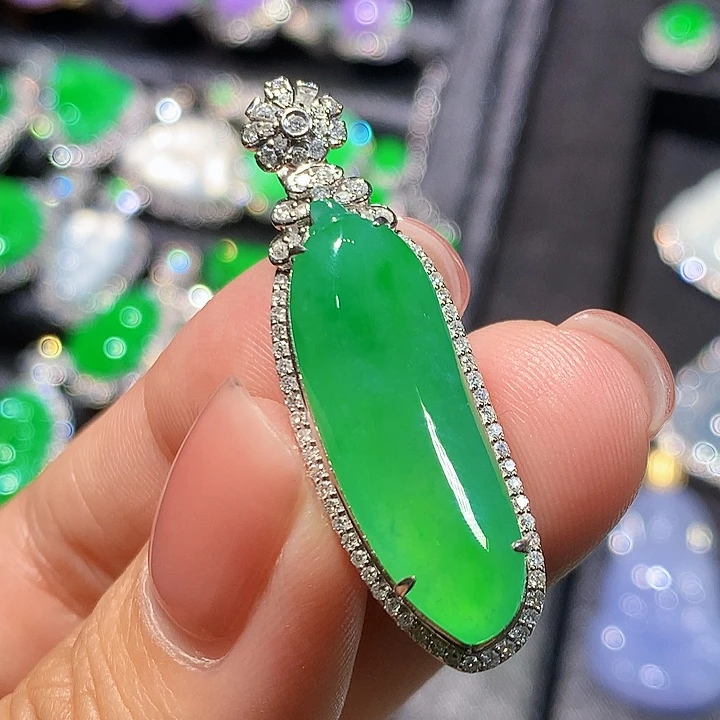 翡翠18K金镶嵌吊坠(不含链)