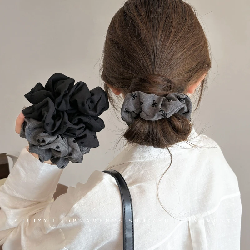 秋冬波点大肠发圈女2024新款发绳丸子头头绳扎头法式米色波点鲨鱼