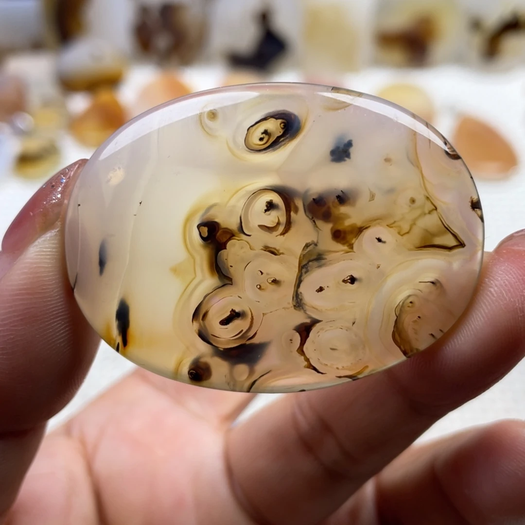 玛瑙/玉髓未镶嵌颈饰