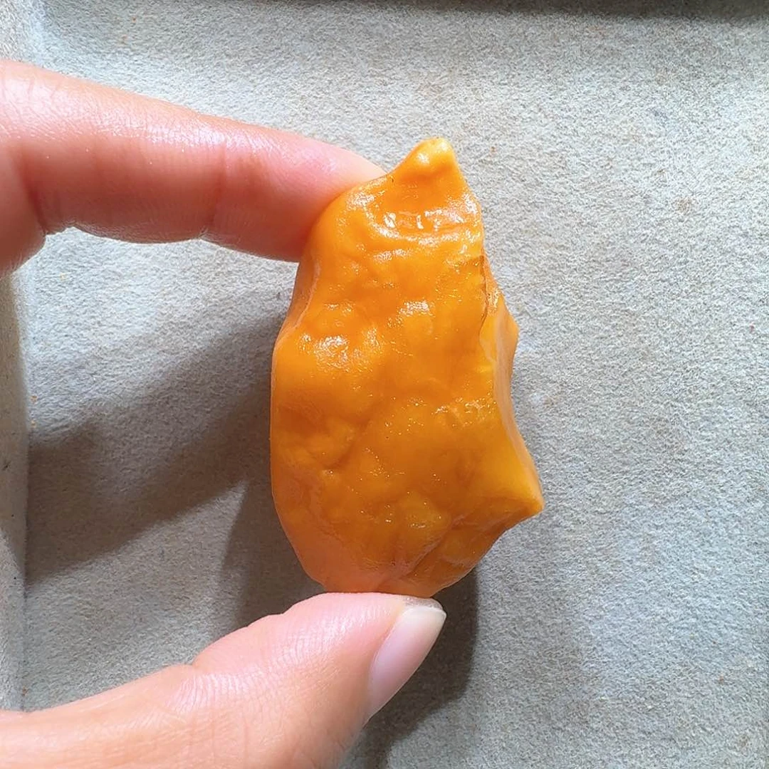 定制琥珀未镶嵌虎*定制