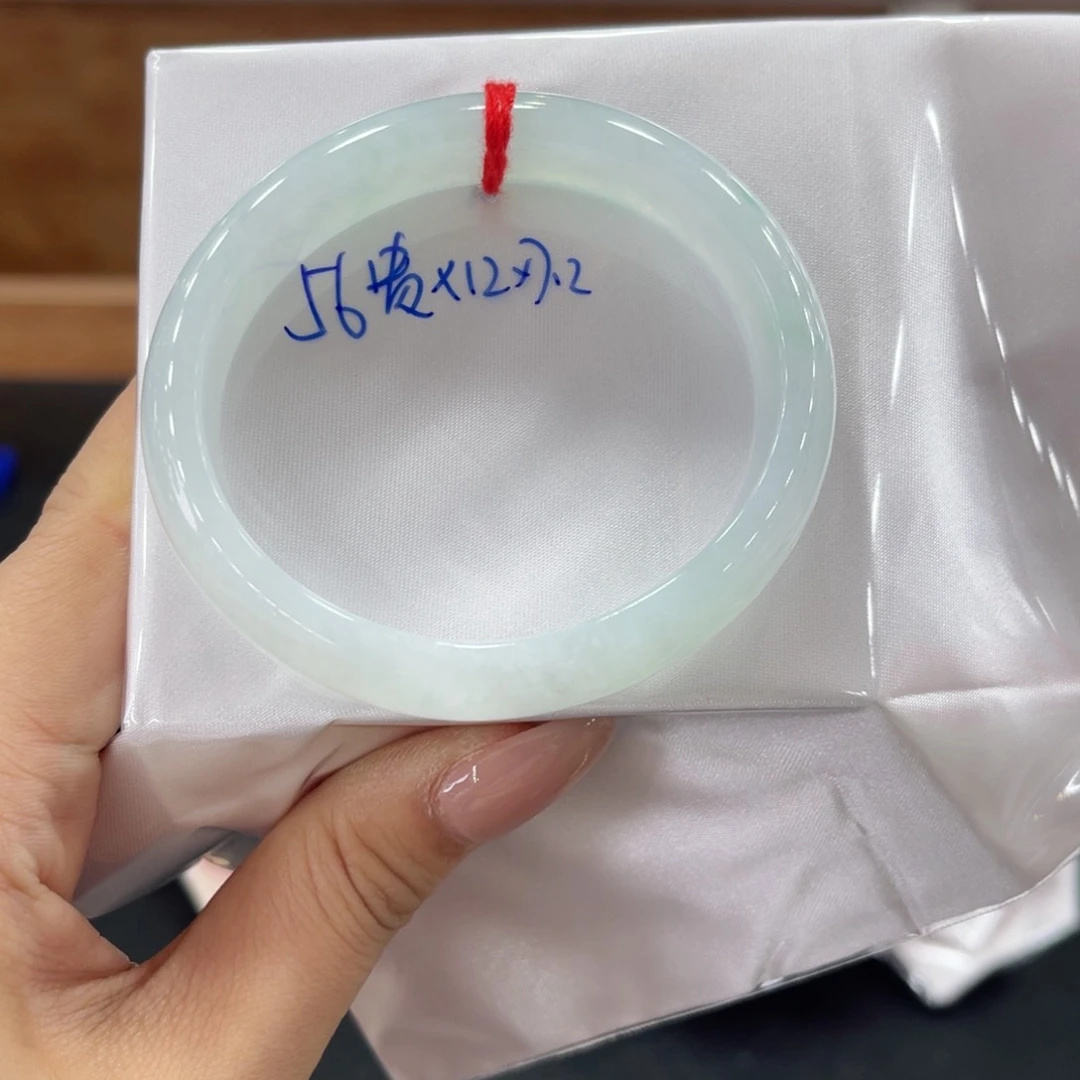 未镶嵌手镯翡翠翡翠