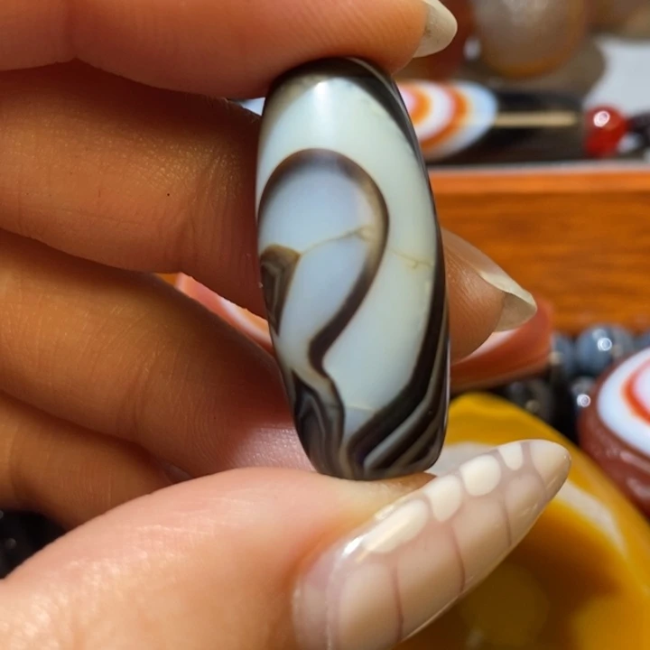 未镶嵌颈饰玛瑙/玉髓