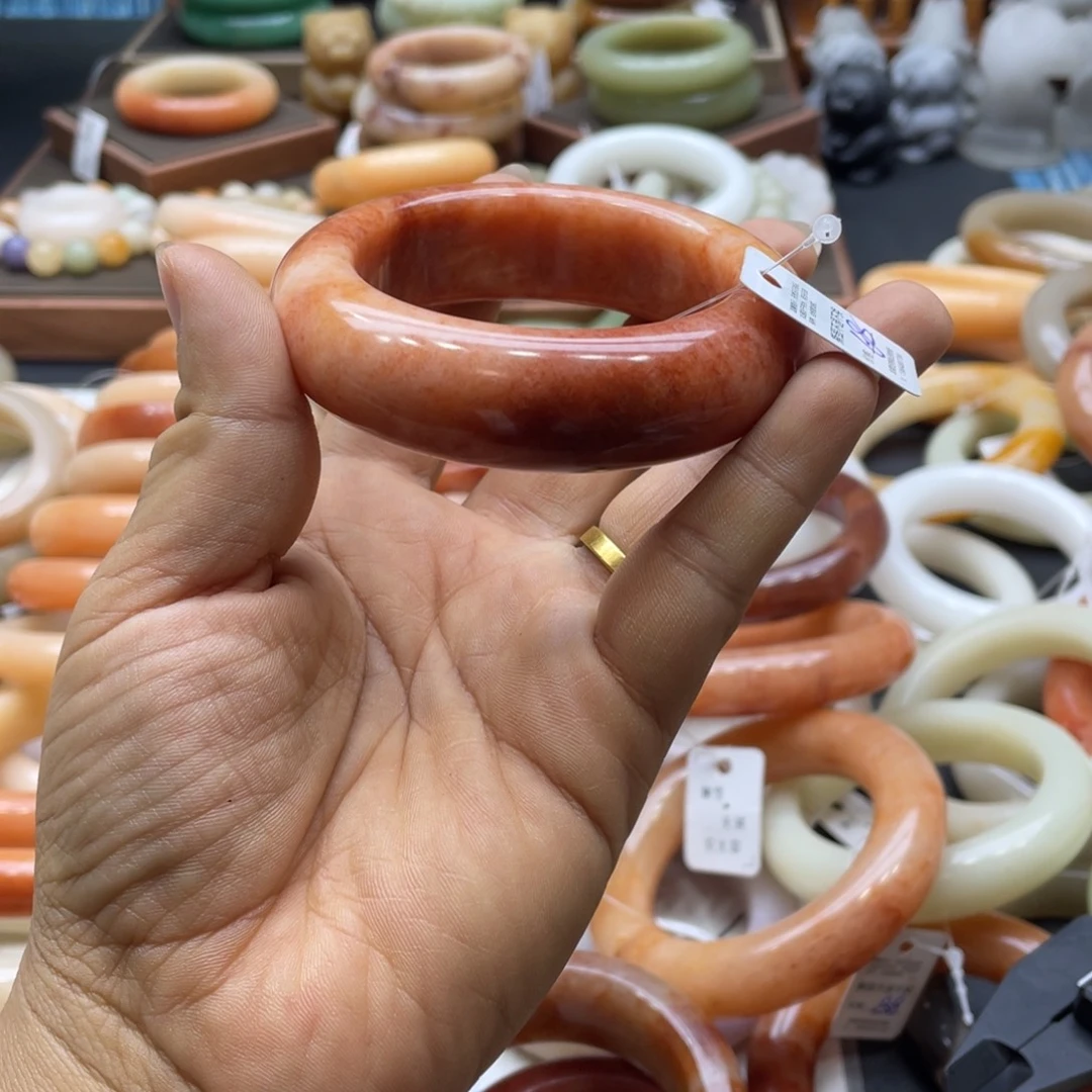 蓝***石英岩玉未镶嵌手镯