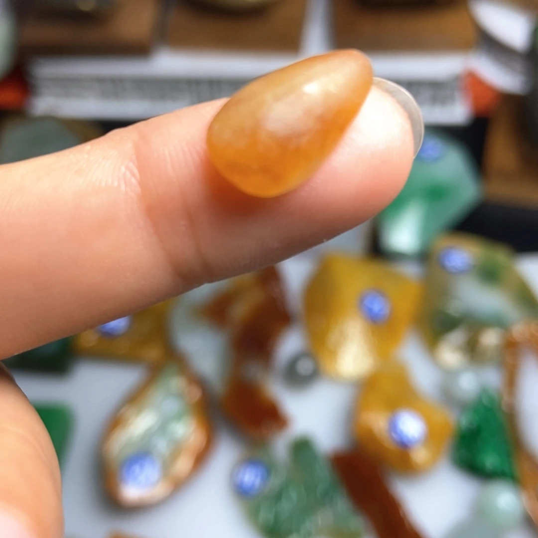定制翡翠未镶嵌天然缅甸翡翠定制