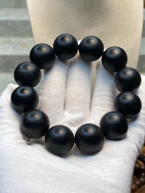 Y20海南碳化2.0x12颗、手串香味扑鼻而来浓郁奶香