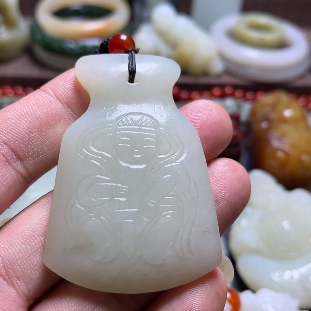 和田玉未镶嵌挂件