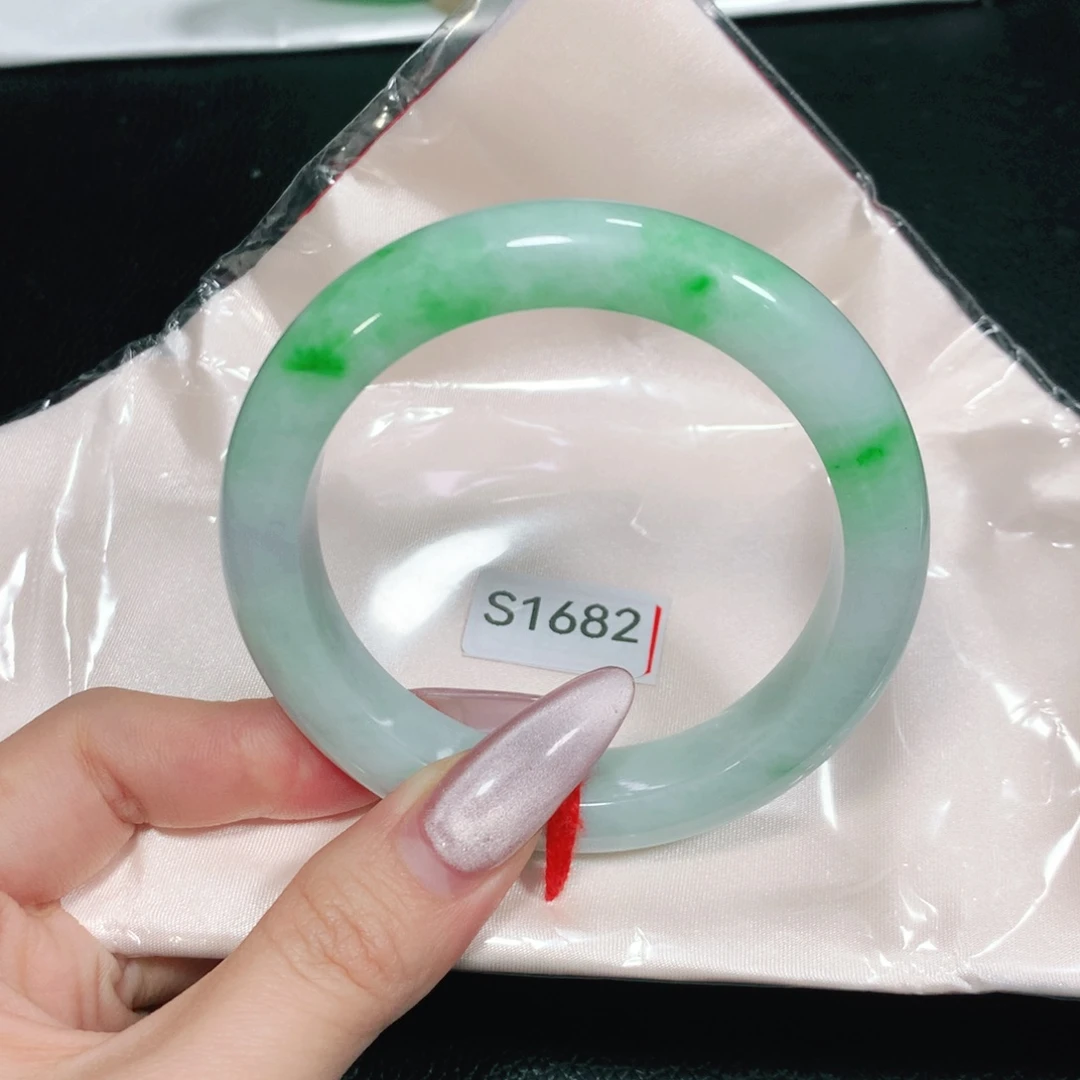 翡翠未镶嵌手镯S1682-04