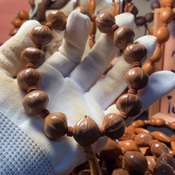 手串/手链橄榄核1.7蜜桃铁盒