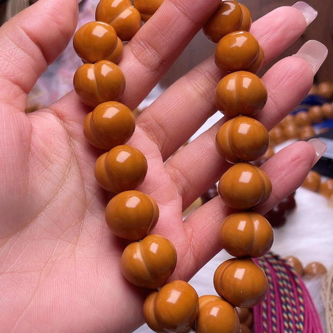 彭***辉手串猴头核桃16屁桃