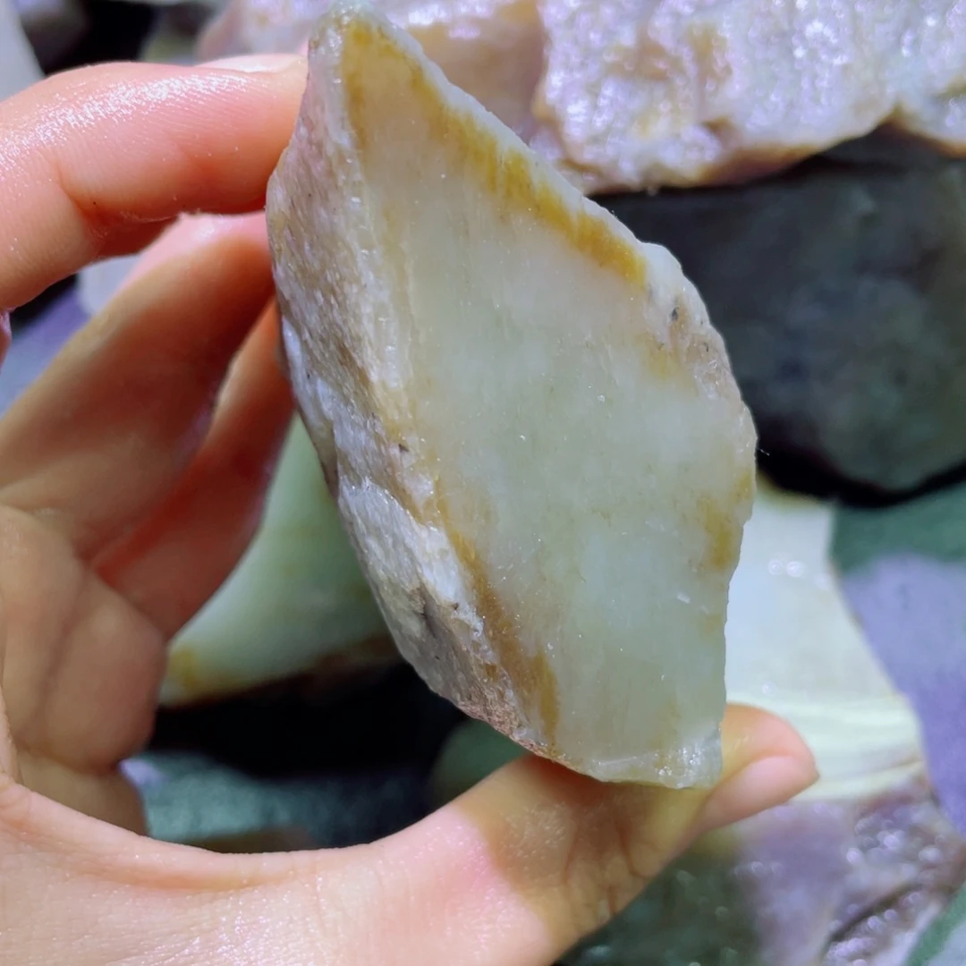 和田玉未镶嵌珠宝半成品