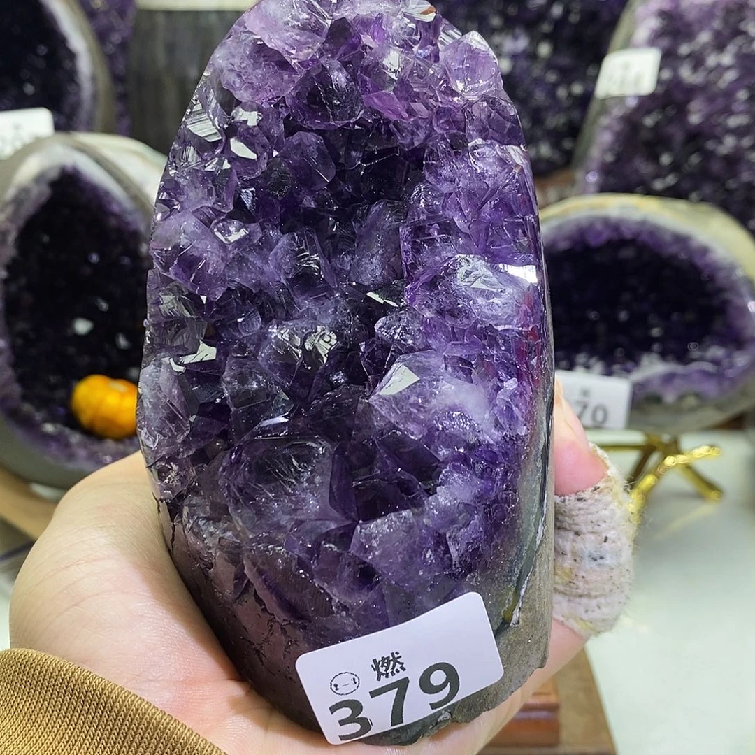 紫晶大型摆件（非配饰）未镶嵌