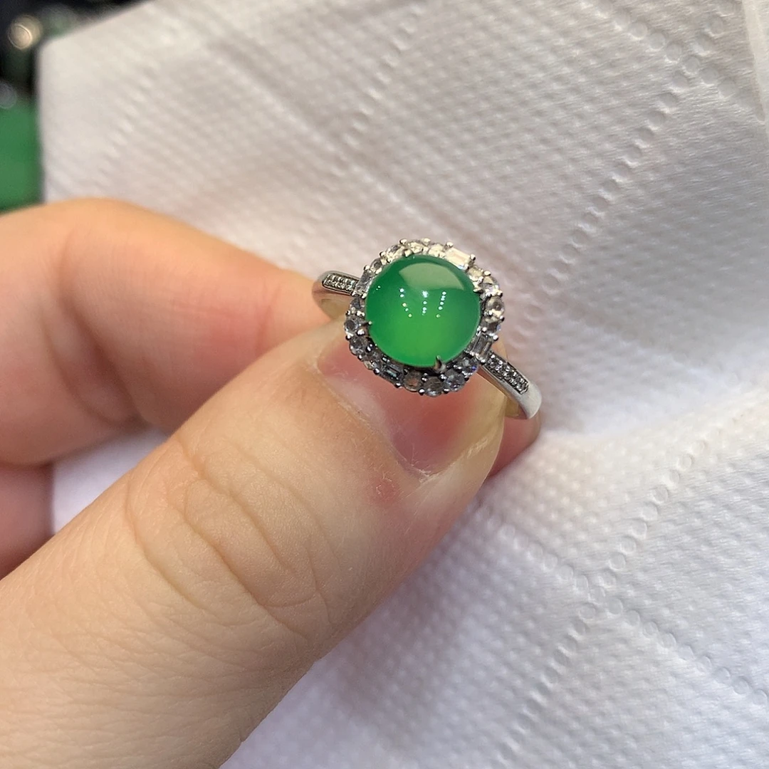 翡翠18K金镶嵌吊坠(赠链)绿蛋面戒指