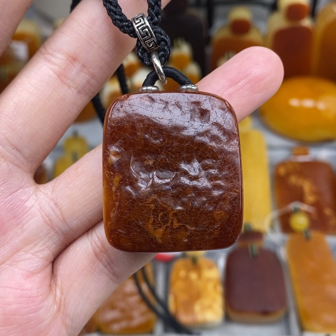 琥珀未镶嵌珠宝奇石