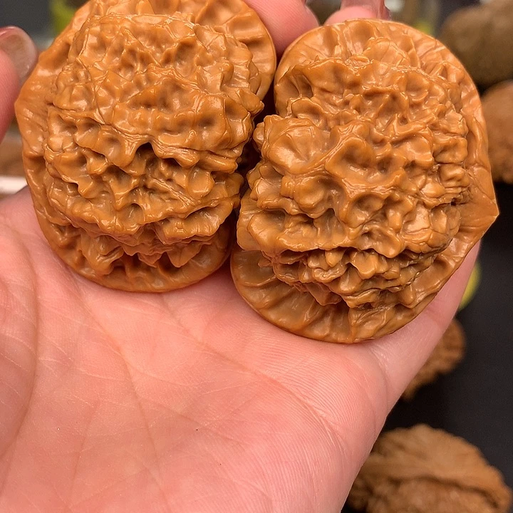 文玩核桃吊坠空*?52官帽