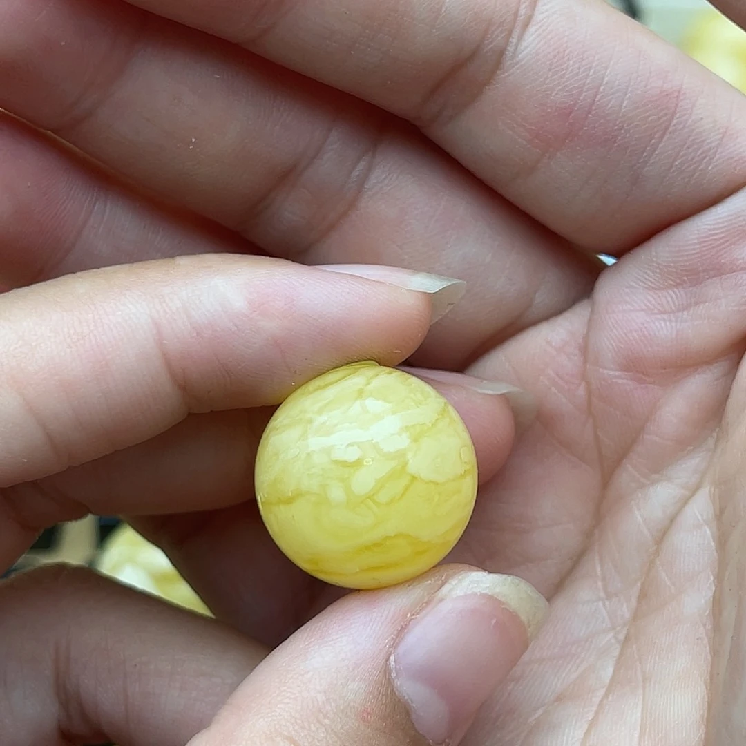 裸石琥珀未镶嵌艾*绅蜜蜡圆珠梦