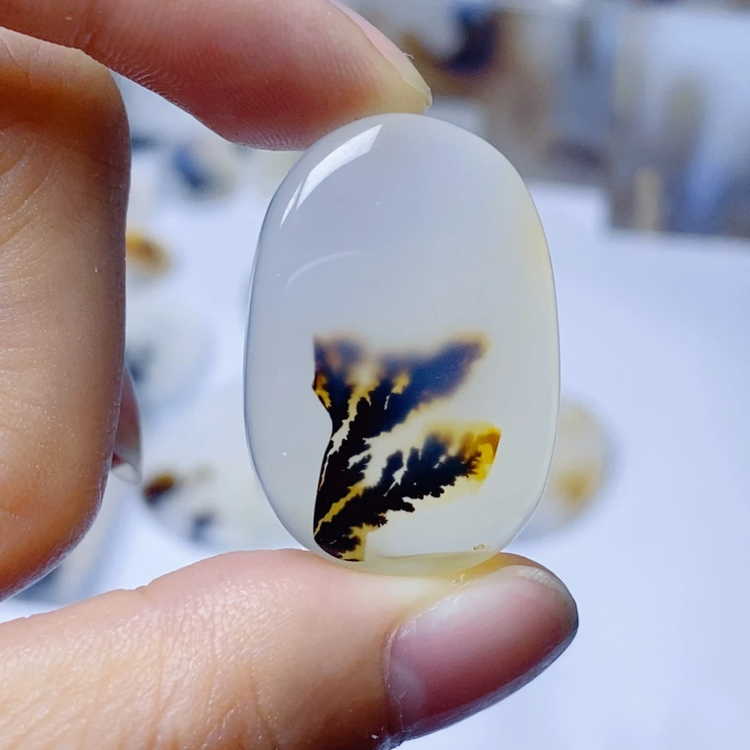 玛瑙/玉髓未镶嵌珠宝半成品