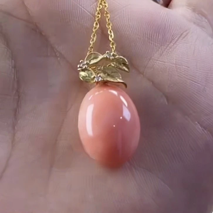 天然宝石红珊瑚吊坠