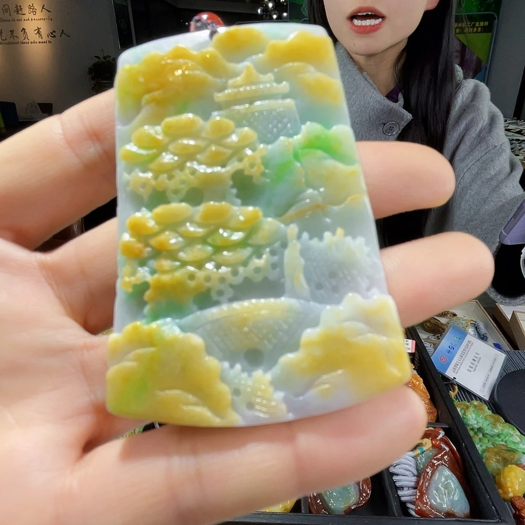 颈饰未镶嵌翡翠一