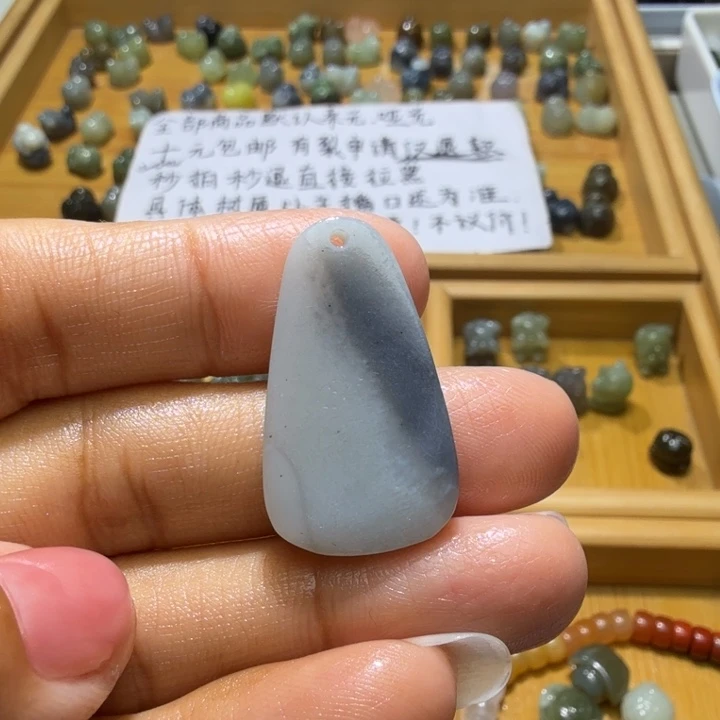 和田玉未镶嵌珠宝奇石