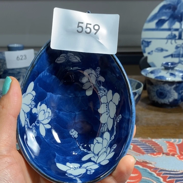 青花瓷景德镇手绘玉兰花料碟