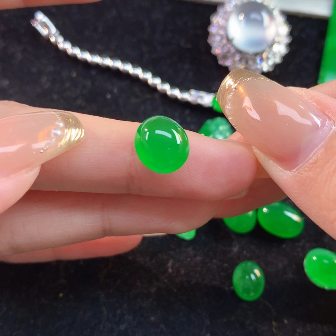 翡翠裸石10/8.9/4.90