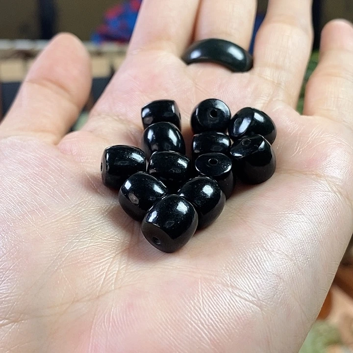 南***嘉和田玉未镶嵌手链