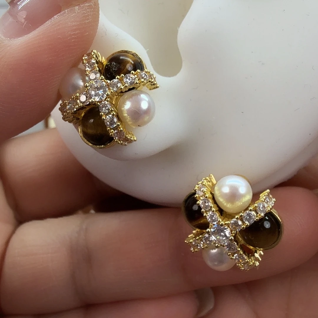 淡水珍珠未镶嵌耳饰