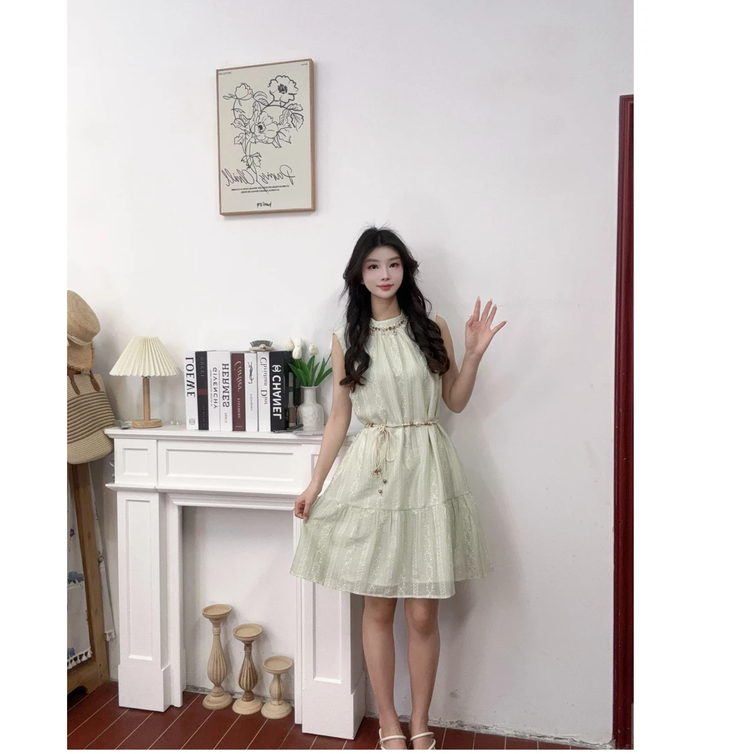 IEF/爱依服2025夏季新款法式温柔小女人气质度假风通勤百搭背心裙