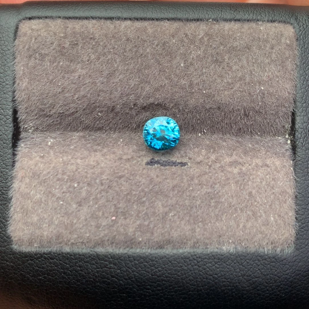 未镶嵌天然锆石裸石1.965ct