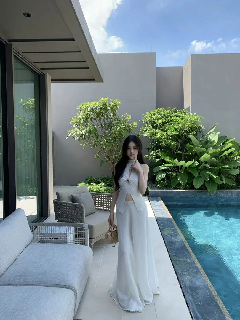 设计感小众时尚镂空扭结无袖背心上衣女2025新款阔腿休闲裤两件套