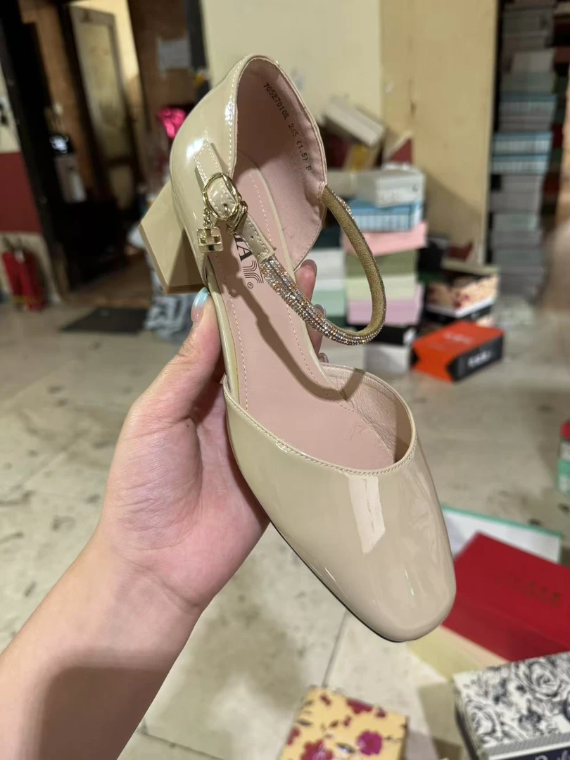 B-214  果绿 新款亮钻包头玛丽珍单鞋70527010K