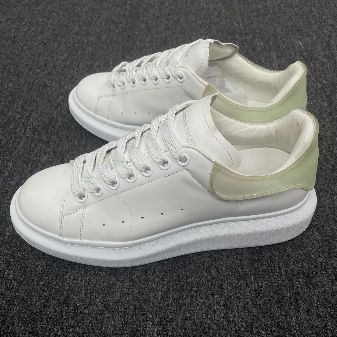 95新 Alexander McQueen/亚历山大·麦昆 白板鞋98新43码公价6700