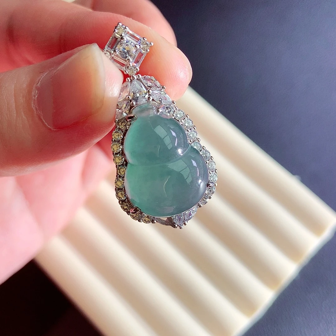 【闪购商品】翡翠颈饰未镶嵌天然