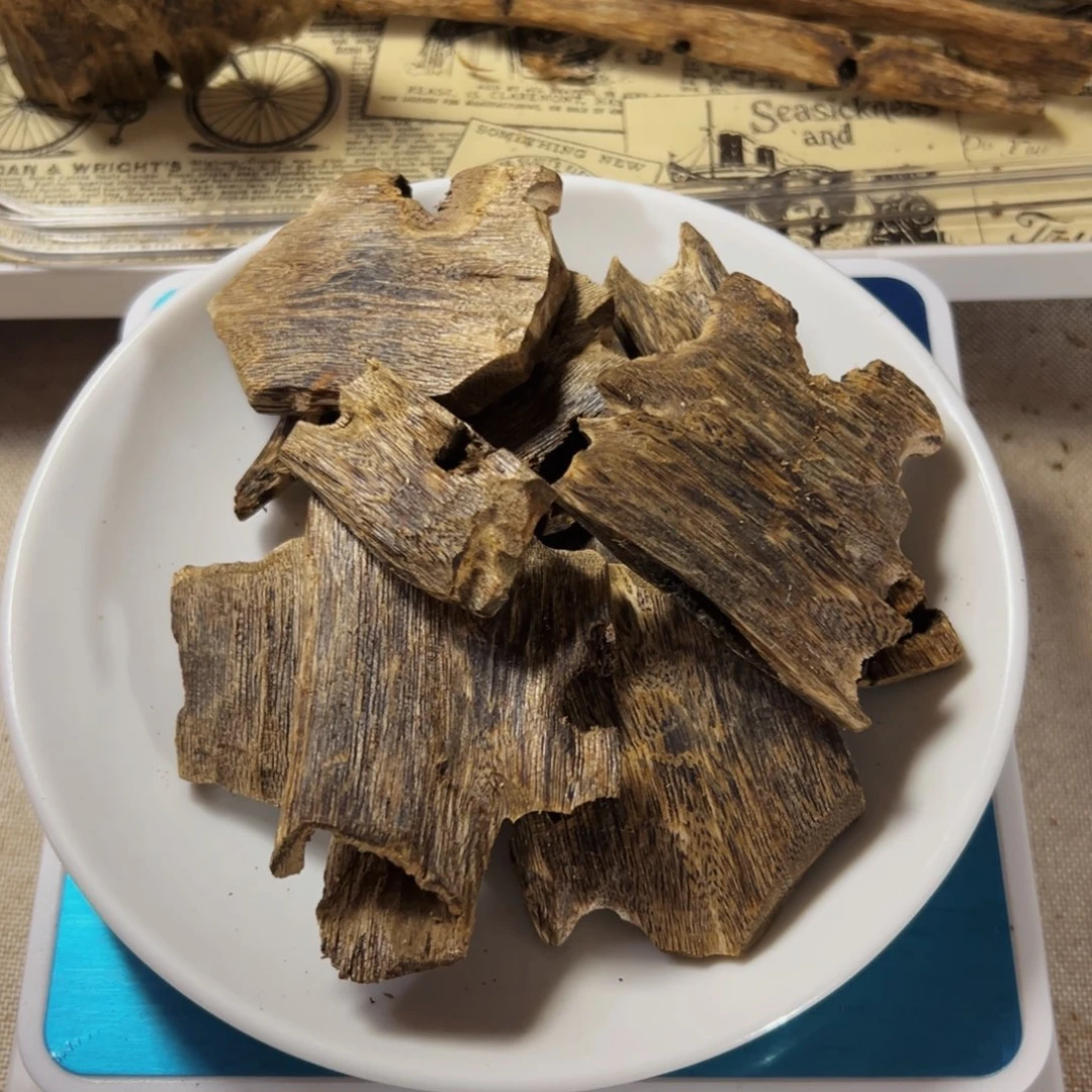 沉香沉香碎屑金沙叶粒子块82克