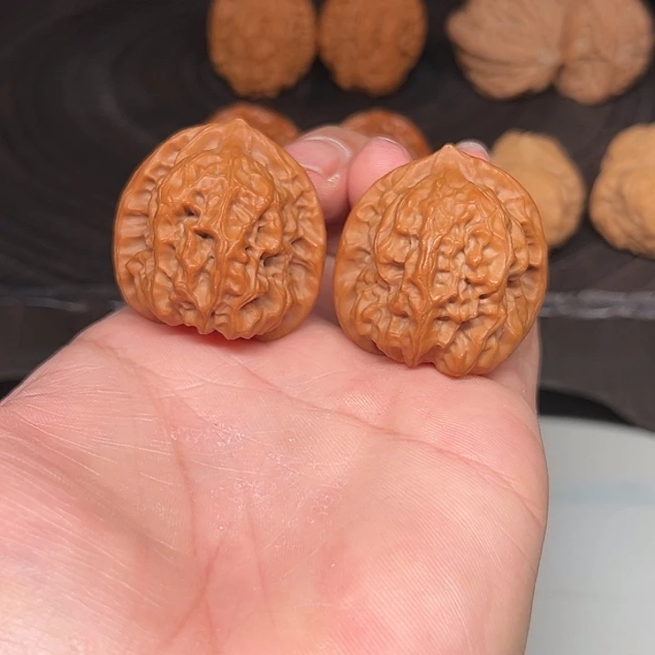 把件文玩核桃磐石 36+